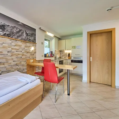 Apartment Ski & Bike Appartements Forsthaus *