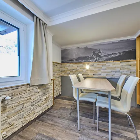 Apartment Ski & Bike Appartements Forsthaus Saalbach-Hinterglemm