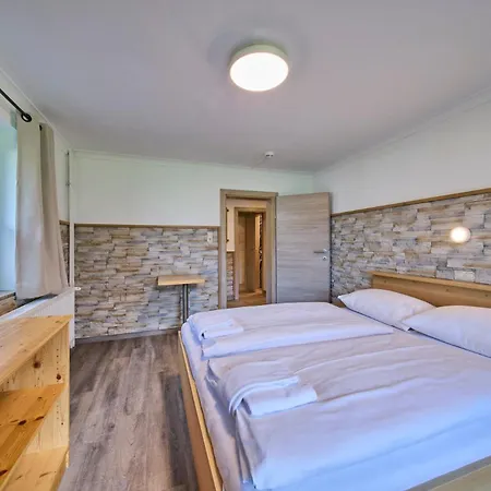 Ski & Bike Appartements Forsthaus *